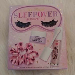 💝SALE! FIRM! NWT TOO FACED SLEEPOVER SURVIVAL KIT BOX SET